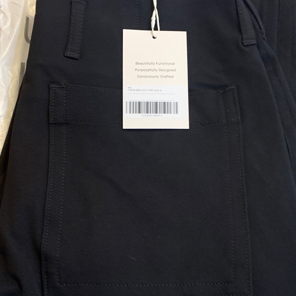 Everlane Women's Straight Leg Pants - Black